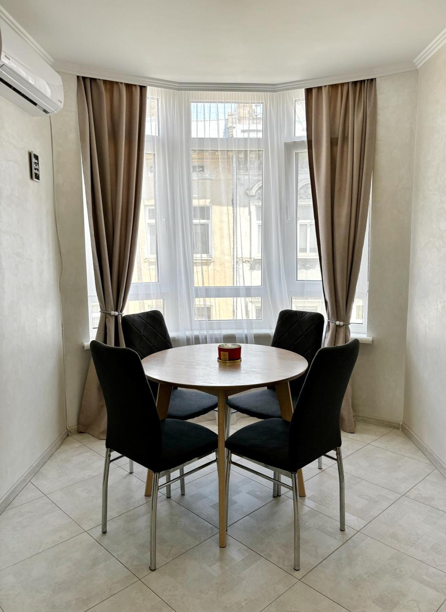 Apartment In Khmelnytsky Street إلفيف المظهر الخارجي الصورة